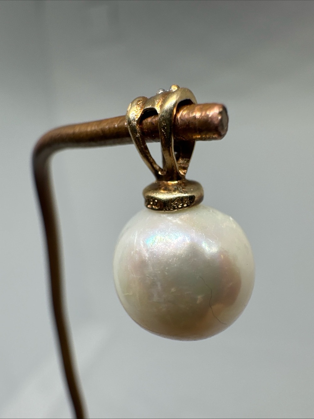 Vintage Solid 14K Yellow Gold Pendant With Diamond And Genuine 10MM Pearl - Picture 8 of 12